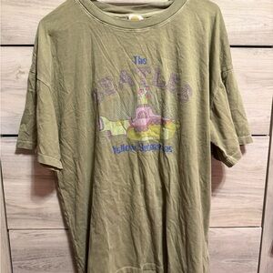 American Eagle Outfitters Olive Graphic Tee